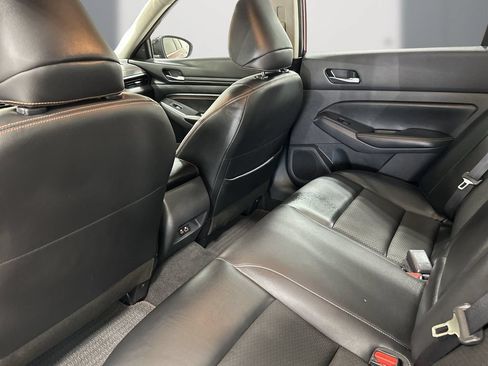 Used 2022 Nissan Altima 2.5 SR FWD image 15
