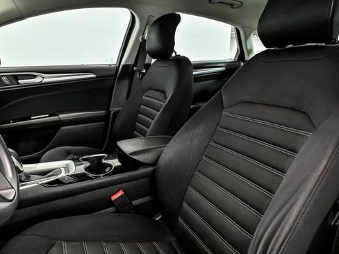 Used 2014 Ford Fusion SE image 12