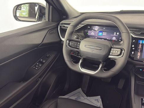 New 2026 Jeep Cherokee Overland AWD/4WD image 8