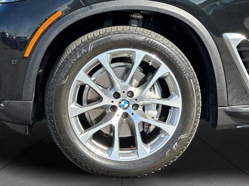 Used 2024 BMW X5 sDrive40i w/ Premium Package RWD image 26