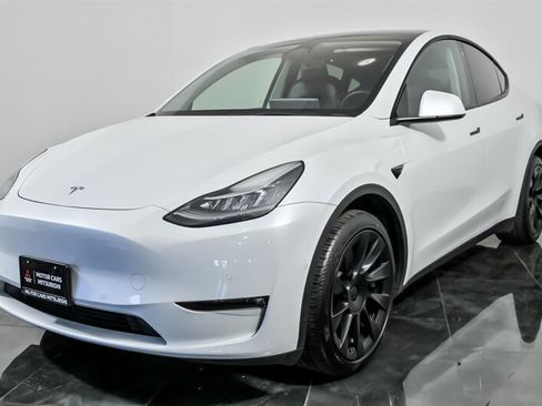 Used 2021 Tesla Model Y Long Range AWD/4WD image 5