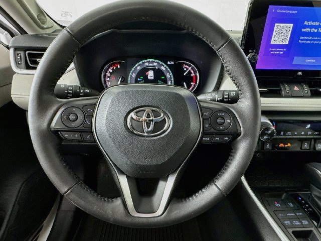 Used 2025 Toyota RAV4 XLE Premium w/ Weather Package AWD/4WD image 15