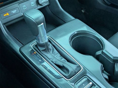 Used 2025 Honda Civic Sport image 23