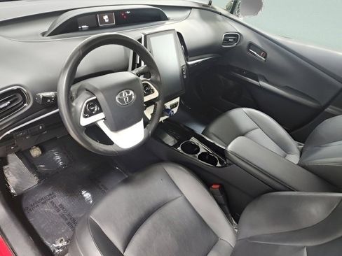 Used 2018 Toyota Prius Prime Premium image 25