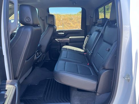 Used 2022 Chevrolet Silverado 2500 LTZ w/ LTZ Plus Package AWD/4WD image 12