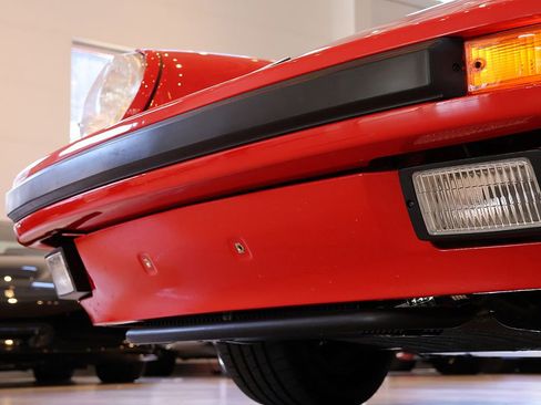 Used 1988 Porsche 911 Carrera image 18