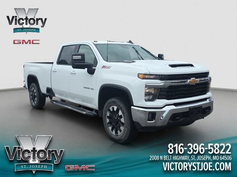 Used 2024 Chevrolet Silverado 3500 LT w/ Convenience Package AWD/4WD image 1