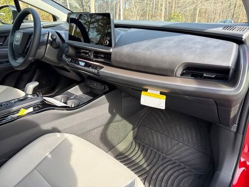 New 2026 Toyota Prius XLE image 30