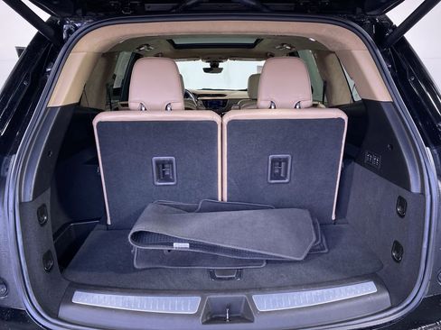 Certified 2023 Cadillac XT6 Sport w/ Platinum Package image 16