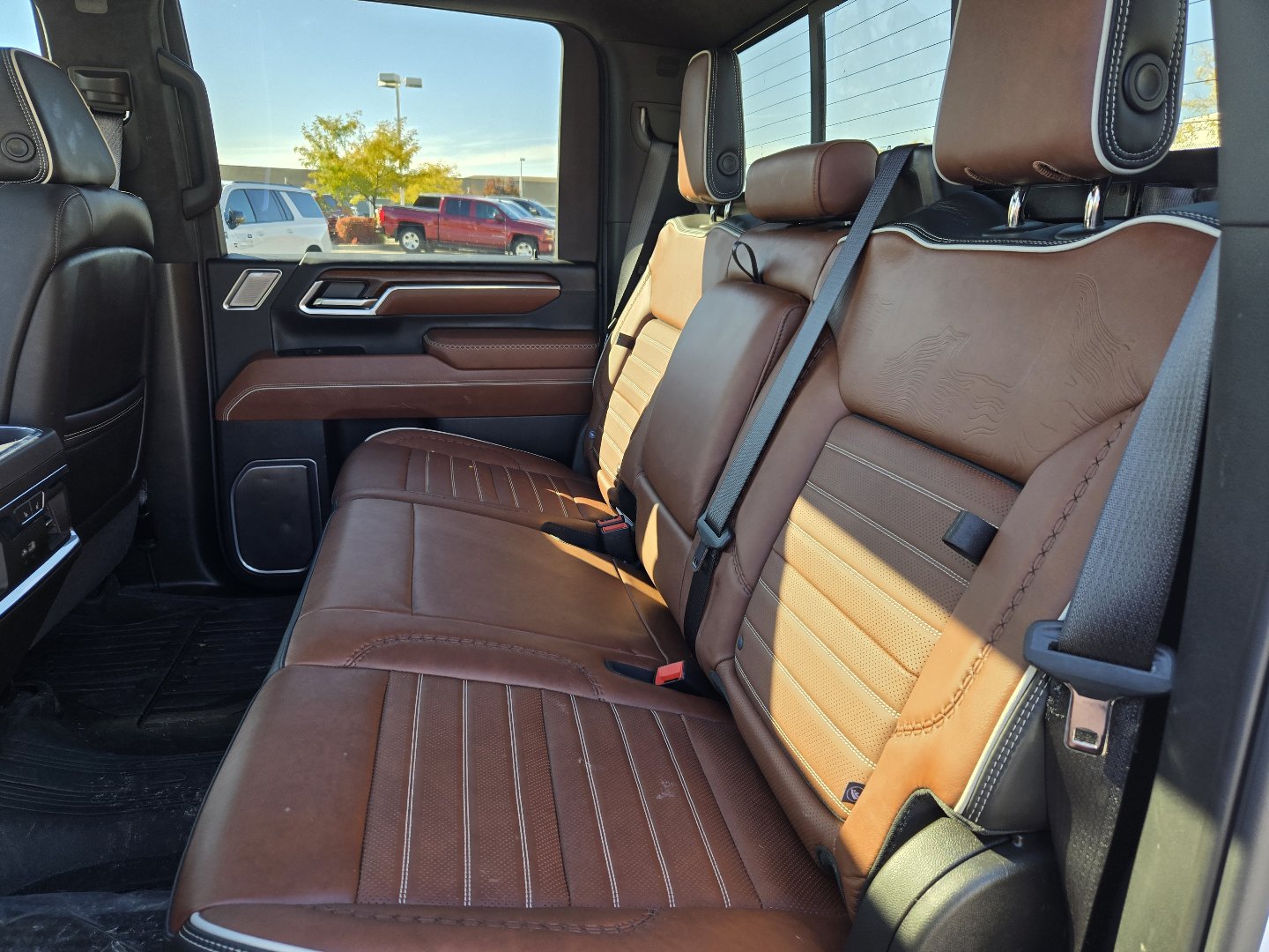 Used 2025 GMC Sierra 3500 Denali Ultimate AWD/4WD image 7