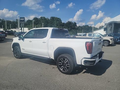 Used 2025 GMC Sierra 1500 AT4 w/ AT4 Premium Package AWD/4WD image 5