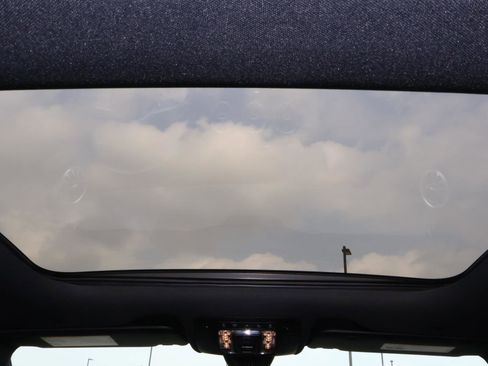 Used 2021 Mercedes-Benz GLA 250 4MATIC image 12