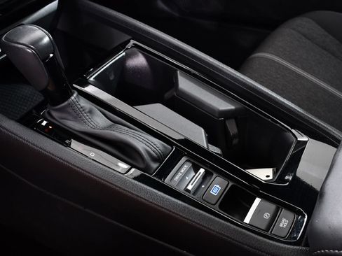 Used 2024 Honda Accord Sport image 30