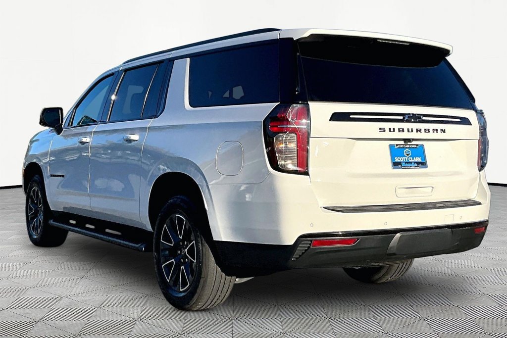 Used 2024 Chevrolet Suburban Z71 w/ Luxury Package AWD/4WD image 5