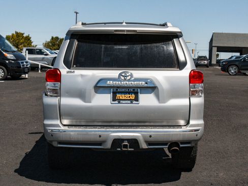 Used 2011 Toyota 4Runner SR5 w/ Premium Pkg w/Leather AWD/4WD image 7