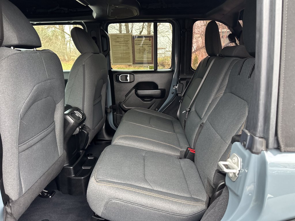 Used 2024 Jeep Wrangler Unlimited AWD/4WD image 20