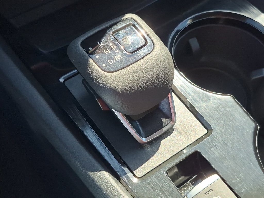 Certified 2026 Nissan Rogue SV FWD image 27