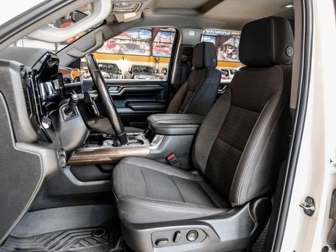 Used 2024 Chevrolet Silverado 1500 LT Trail Boss w/ Protection Package image 6