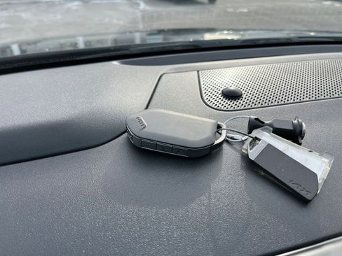 Used 2025 Kia K4 LXS image 21