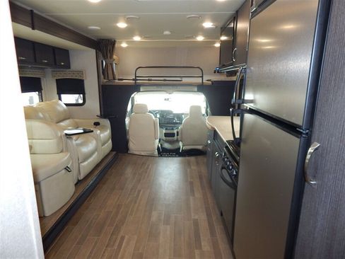 Used 2018 Ford E-450 and Econoline 450 Super Duty w/ Motorhome Prep Package RWD image 49