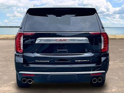 Used 2024 GMC Yukon Denali w/ Denali Reserve Package AWD/4WD image 5