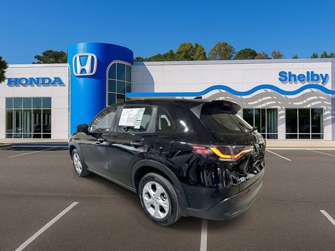 Used 2023 Honda HR-V LX image 6