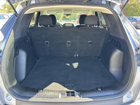 Used 2022 Ford Escape SE image 34