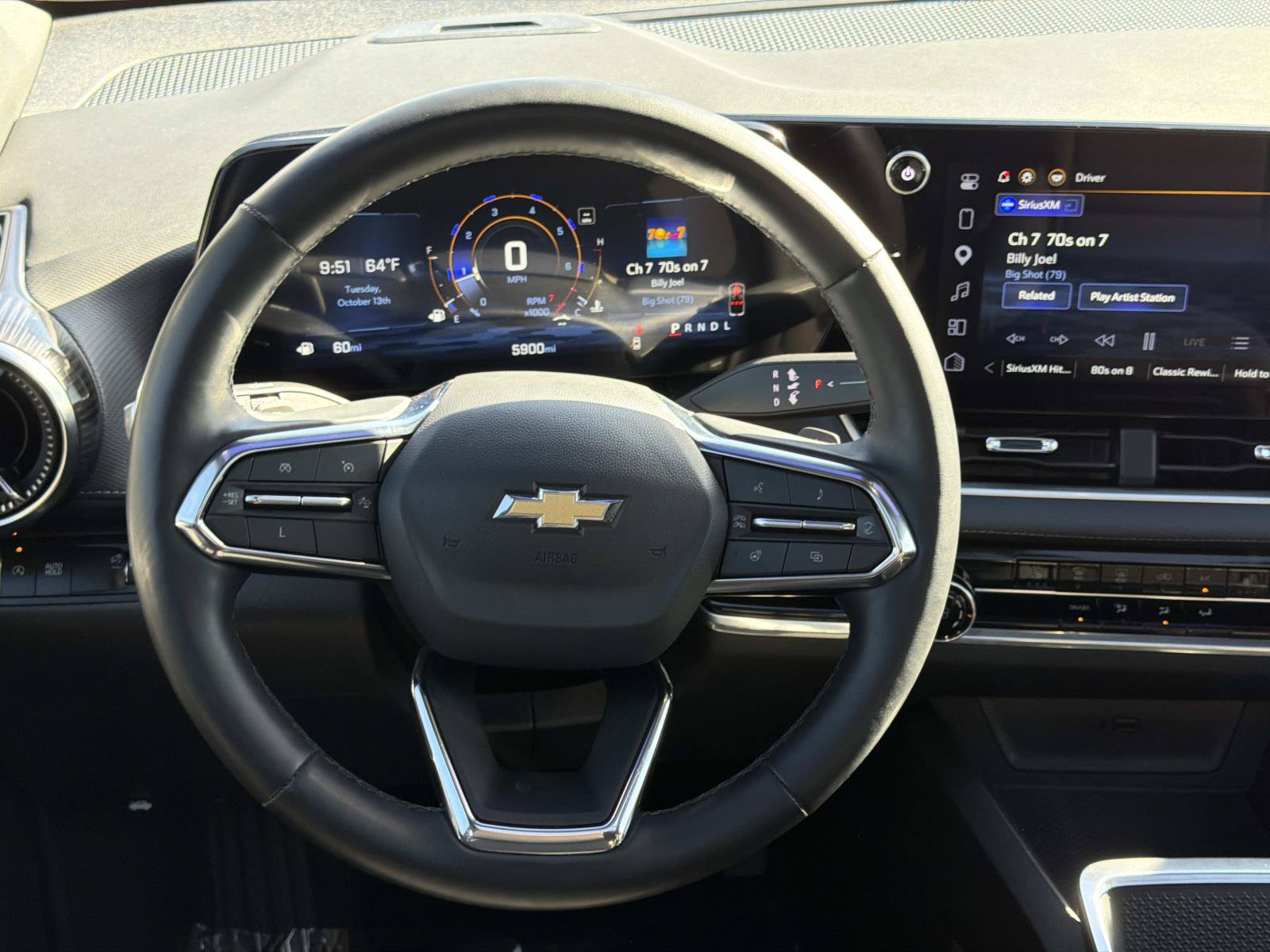 Used 2025 Chevrolet Equinox LT w/ Safety and Technology Package FWD image 8