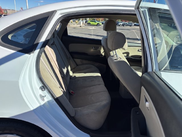 Used 2008 Hyundai Elantra Sedan FWD image 21