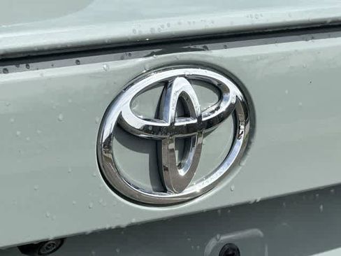 Used 2023 Toyota RAV4 XLE image 17