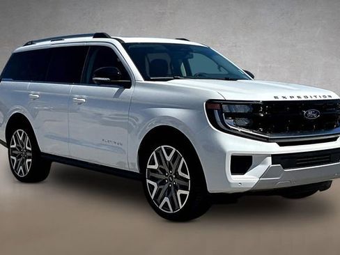 New 2026 Ford Expedition Platinum w/ Platinum Ultimate Package AWD/4WD image 2