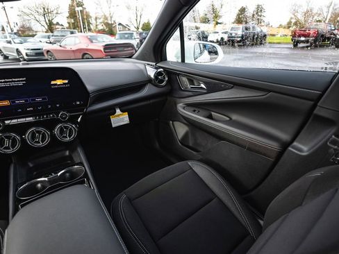 New 2026 Chevrolet Blazer EV LT image 25