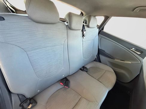 Used 2016 Hyundai Accent SE FWD image 18