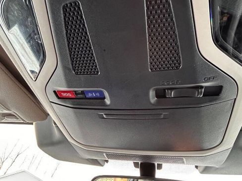 Used 2024 Subaru Outback Premium image 27