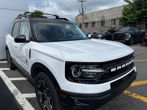 Used 2024 Ford Bronco Sport Outer Banks w/ Tech Package AWD/4WD image 4