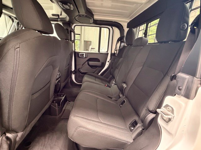 Used 2023 Jeep Gladiator Sport AWD/4WD image 21