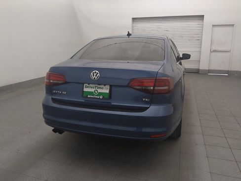 Used 2017 Volkswagen Jetta SE FWD image 7