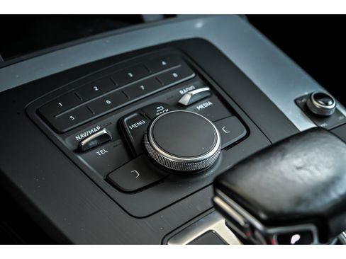 Used 2018 Audi Q5 2.0T Premium w/ Convenience Package AWD/4WD image 23