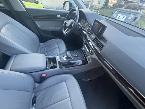 Used 2020 Audi Q5 2.0T Premium image 26