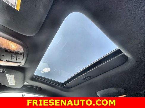 Used 2023 Dodge Durango R/T image 24