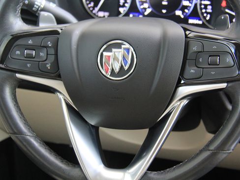 Used 2023 Buick Enclave Avenir w/ Avenir Technology Package image 12