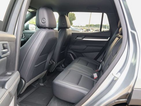 New 2027 GMC Terrain Elevation w/ Elevation Premium Package AWD/4WD image 11