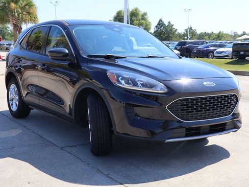 Used 2022 Ford Escape SE image 23
