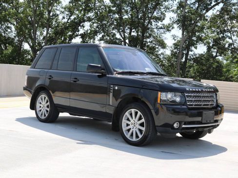 Used 2012 Land Rover Range Rover Supercharged AWD/4WD image 3
