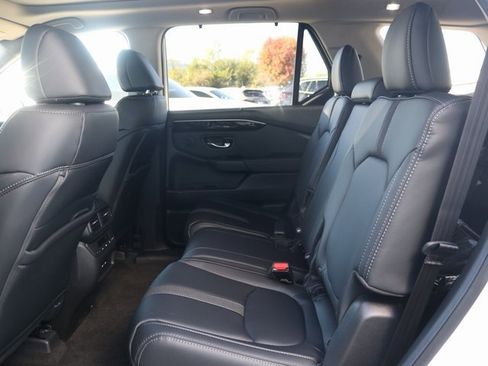 New 2025 Honda Pilot Touring image 29