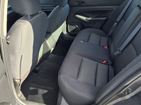 Used 2024 Nissan Altima 2.5 SV image 10