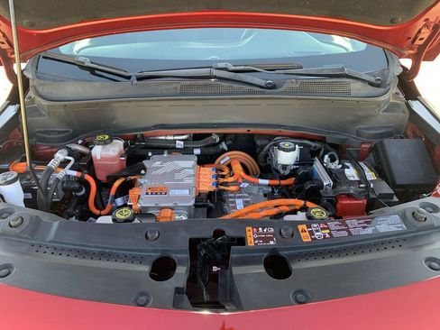 Certified 2022 Chevrolet Bolt EUV LT w/ Comfort Package image 29