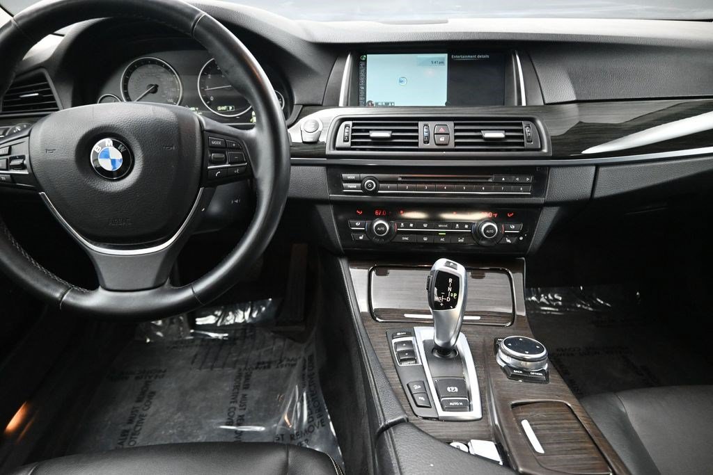 Used 2014 BMW 528i xDrive Sedan AWD/4WD image 11