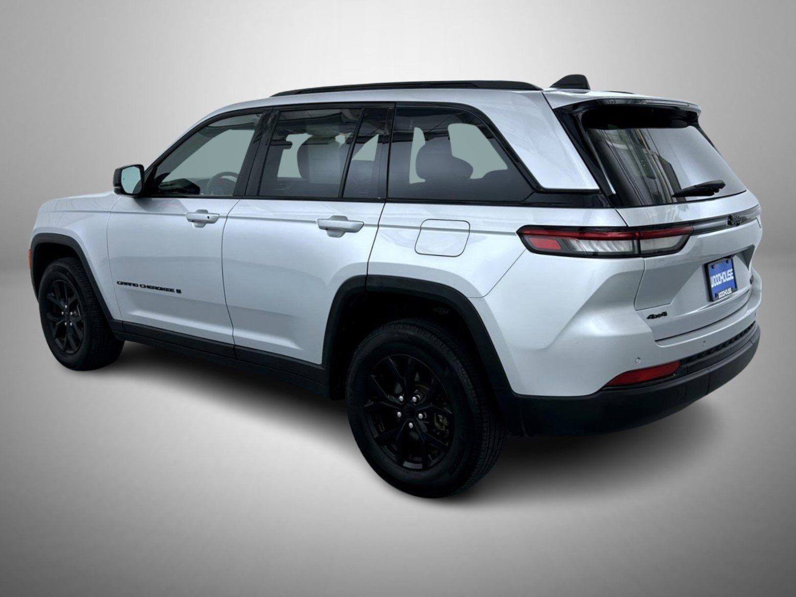 Certified 2025 Jeep Grand Cherokee Altitude AWD/4WD image 7