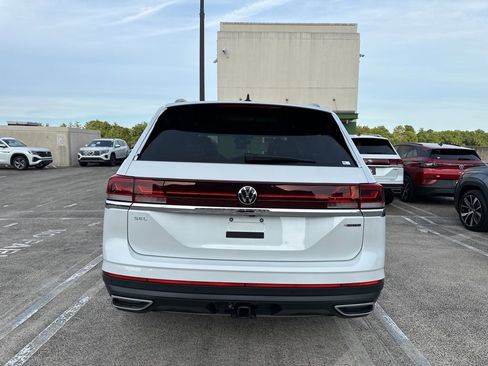 New 2024 Volkswagen Atlas SEL image 10